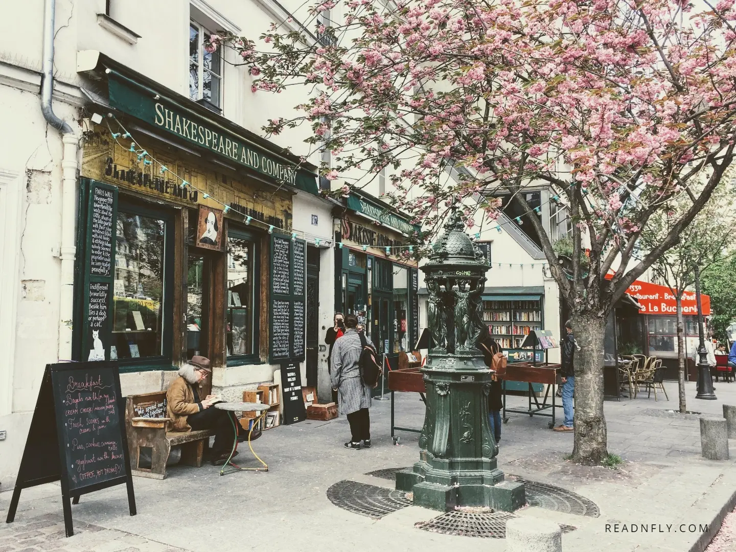 Librería Shakespeare and Company en París